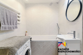 Atrakcyjna kawalerka z wydzieloną sypialnią